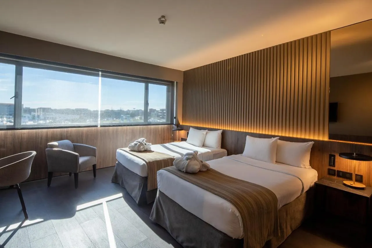 Bah Barcelona Airport Hotel El Prat de Llobregat 4*,