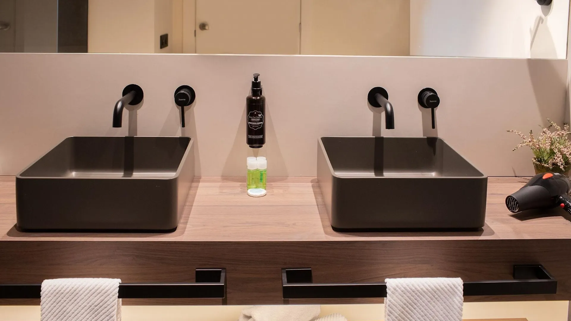 ****  Bah Barcelona Airport Hotel El Prat de Llobregat Spain